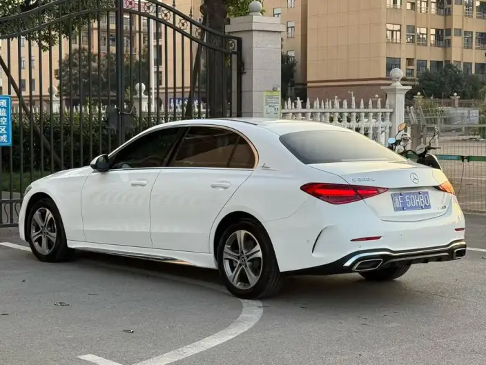 Mercedes-Benz C-Class 2022 Model C 200 L Sports Edition – фото 4