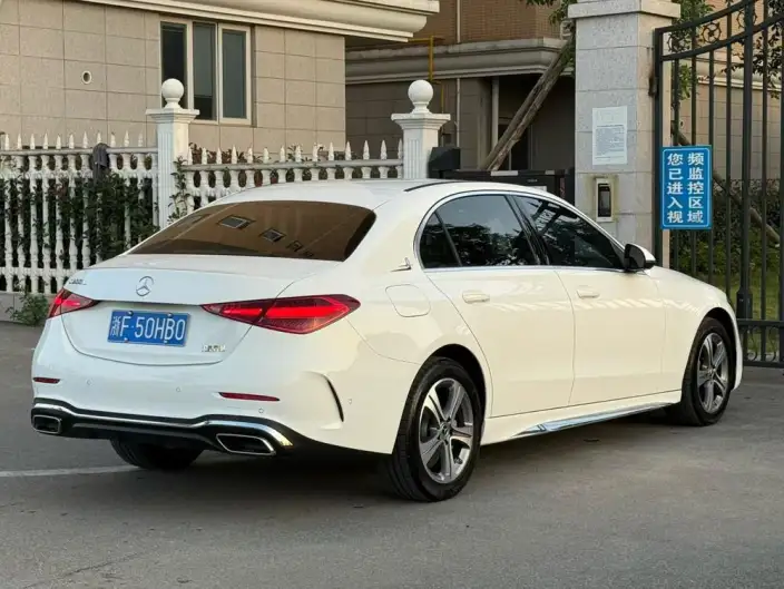 Mercedes-Benz C-Class 2022 Model C 200 L Sports Edition – фото 6