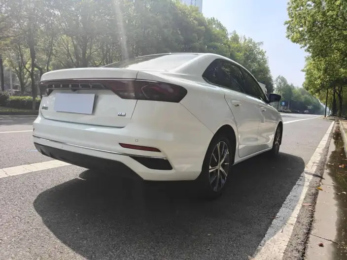 Geely Emgrand 2022 Model No. 4 Gen 1.5L CVT Flagship Model – фото 6