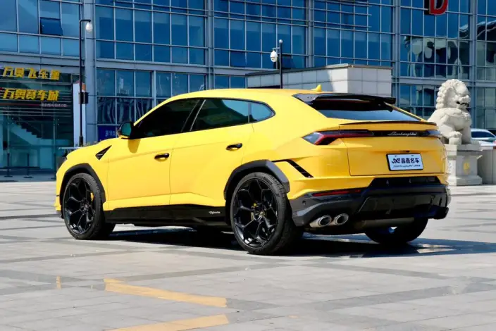 Urus 2022 Model 4.0T V8 Performante