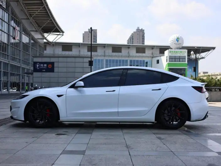 Model 3 2024 Model High performance All-wheel drive version – фото 4
