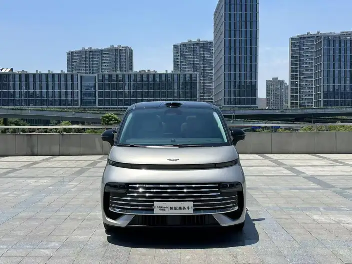 Geely V900 2026 Model 1220 4WD Max Edition