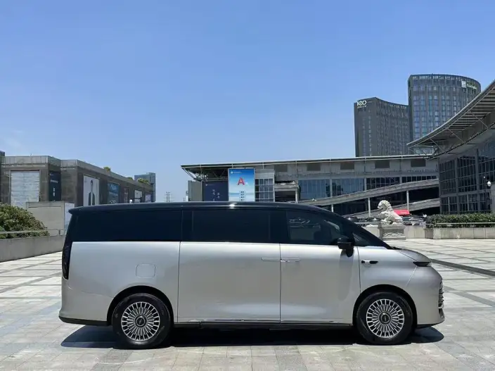 Geely V900 2026 Model 1220 4WD Max Edition – фото 7