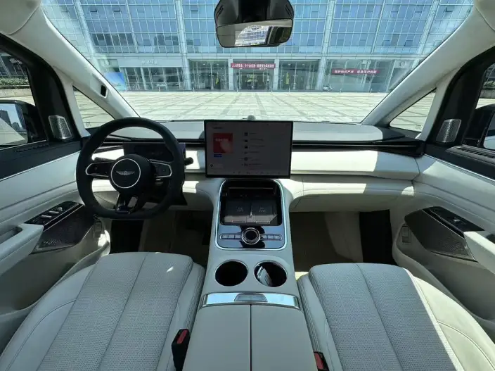 Geely V900 2026 Model 1220 4WD Max Edition – фото 8