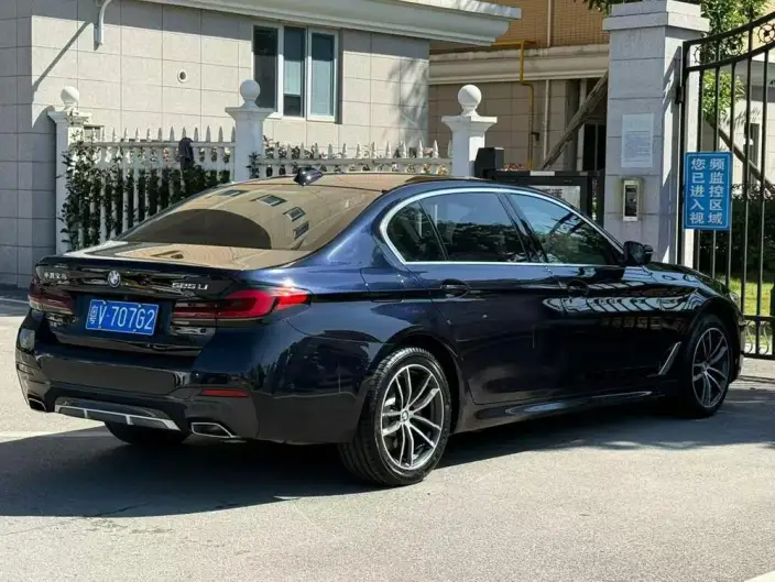 BMW 5 Series 2022 Model Facelift 525Li M Sports Set – фото 6