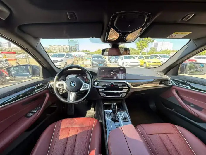 BMW 5 Series 2022 Model Facelift 525Li M Sports Set – фото 7