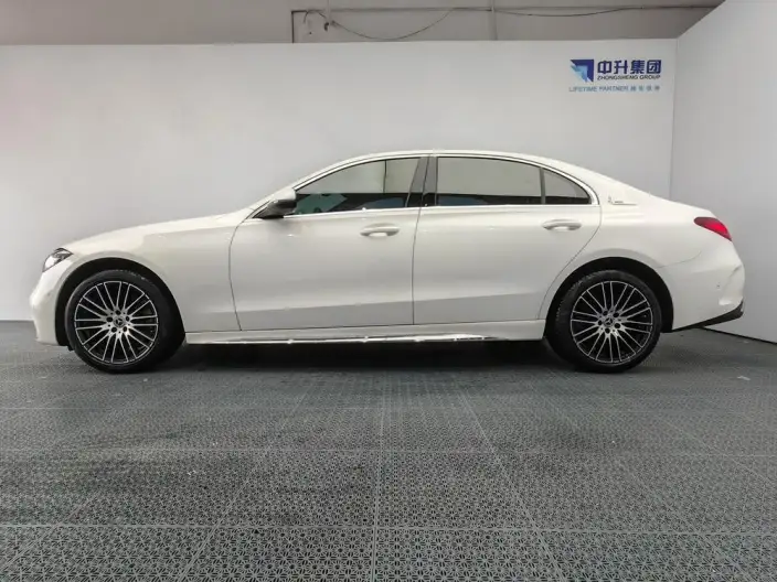 Mercedes-Benz C-Class 2024 Model C 200 L Sports Edition – фото 4