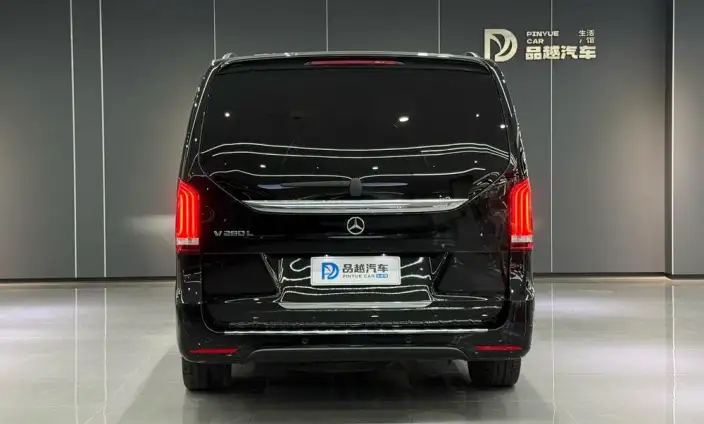 Mercedes-Benz V-Class 2022 Model V 260 L Long wheelbase Deluxe Edition – фото 4