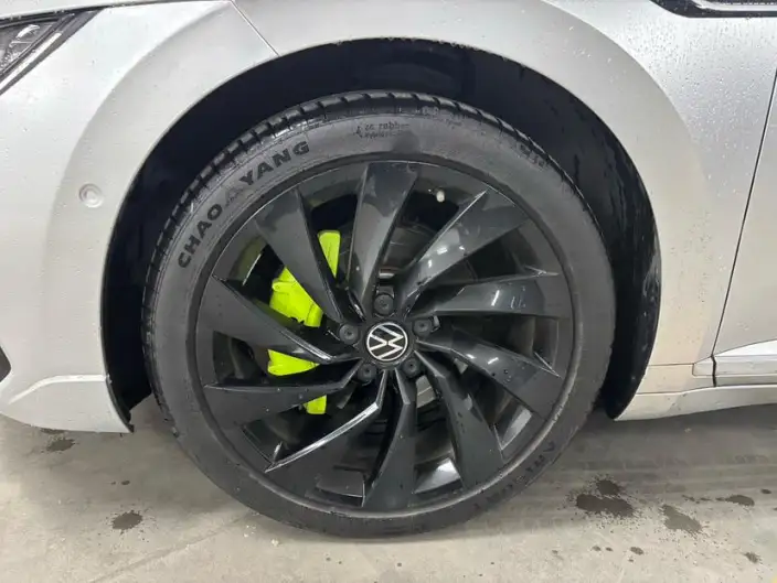 Volkswagen CC 2023 Model 380TSI Eye-catching version – фото 6