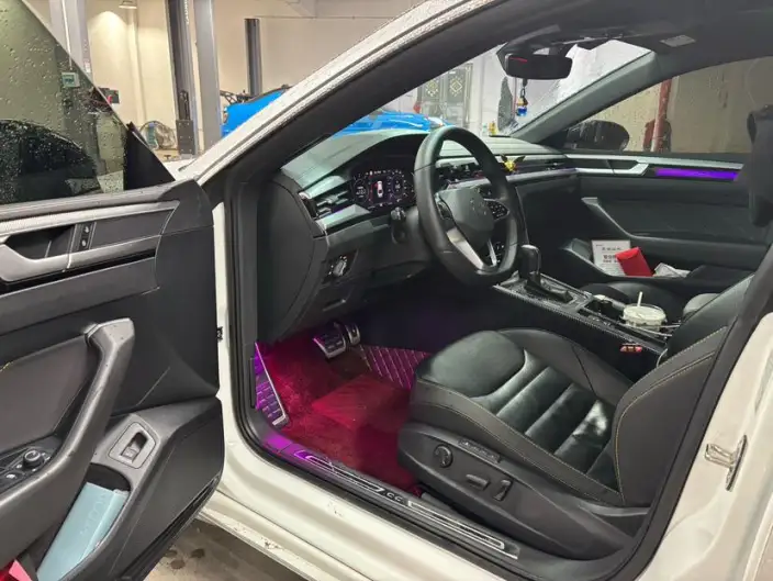 Volkswagen CC 2023 Model 380TSI Eye-catching version – фото 8