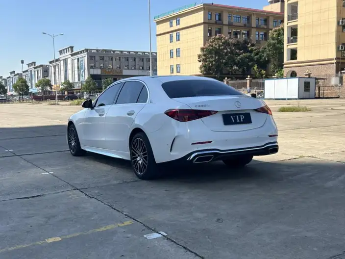 Mercedes-Benz C-Class 2025 Model C 260 L Sports Edition – фото 4