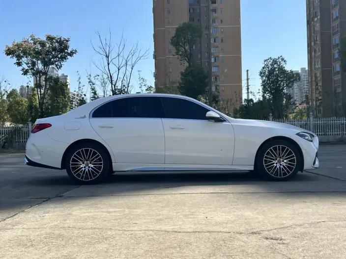 Mercedes-Benz C-Class 2025 Model C 260 L Sports Edition – фото 7