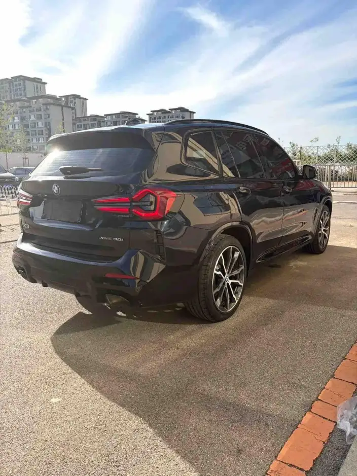 BMW X3 2022 Model xDrive30i Leading Model M Night Set – фото 6