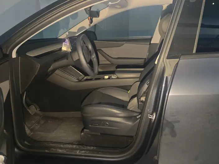 Model Y 2025 Model Rear-wheel drive version – фото 10