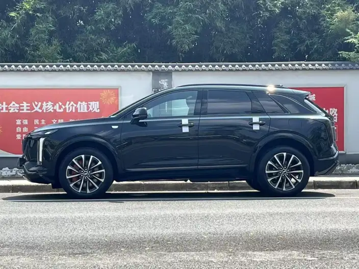 Cadillac XT5 2026 Model 28T 4WD Noble Model