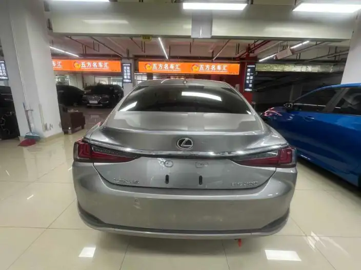 Lexus ES 2022 Model 200 Superior Edition – фото 3