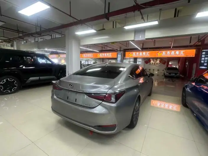 Lexus ES 2022 Model 200 Superior Edition – фото 4