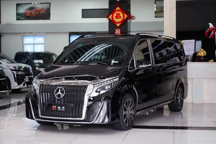 Mercedes-Benz V-Class 2022 Model V 260 L Long wheelbase Deluxe Edition