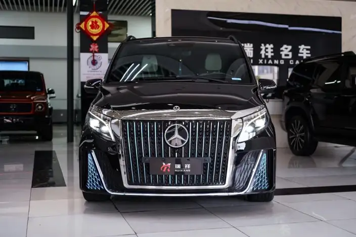 Mercedes-Benz V-Class 2022 Model V 260 L Long wheelbase Deluxe Edition