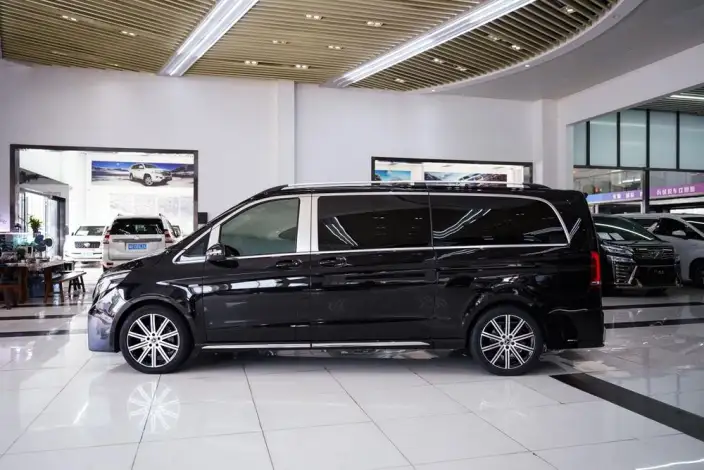 Mercedes-Benz V-Class 2022 Model V 260 L Long wheelbase Deluxe Edition