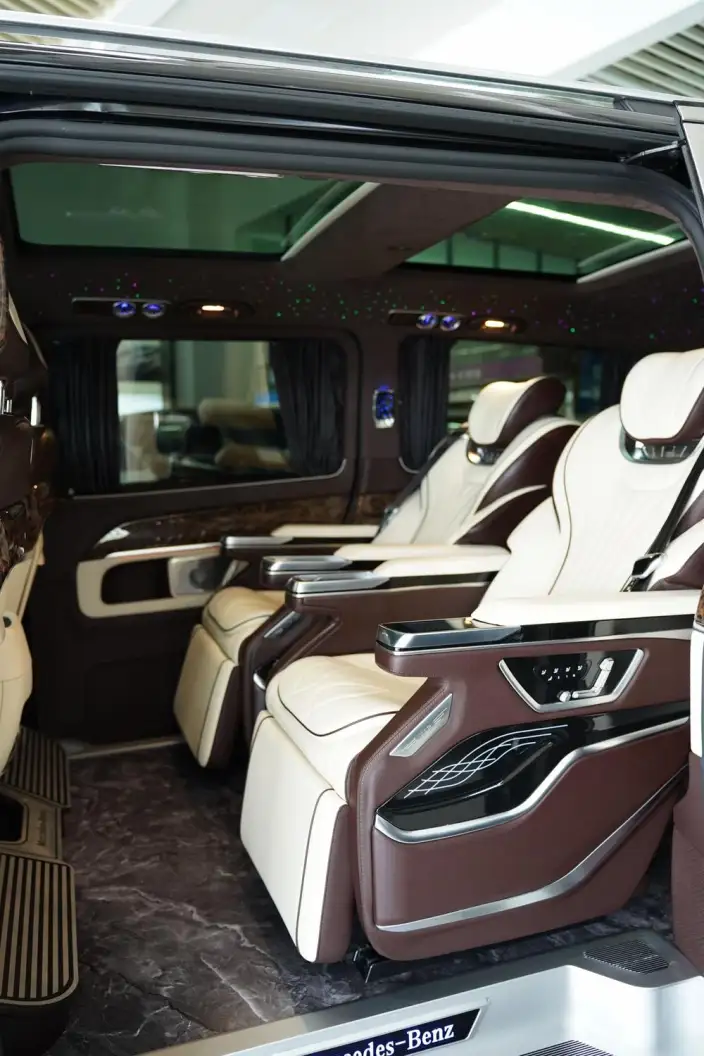 Mercedes-Benz V-Class 2022 Model V 260 L Long wheelbase Deluxe Edition – фото 7