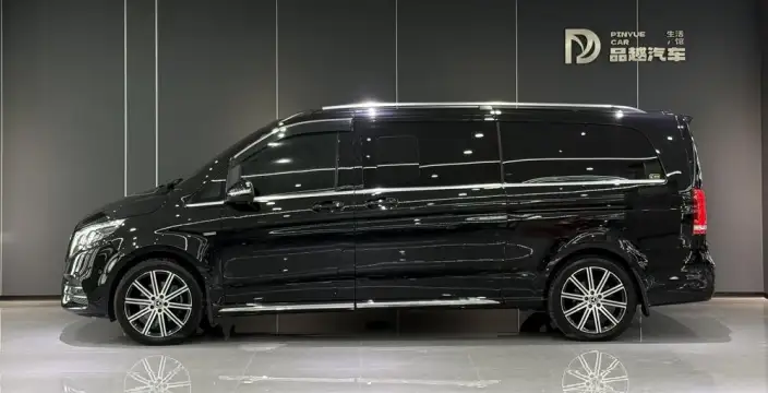 Mercedes-Benz V-Class 2022 Model V 260 L Long wheelbase Deluxe Edition