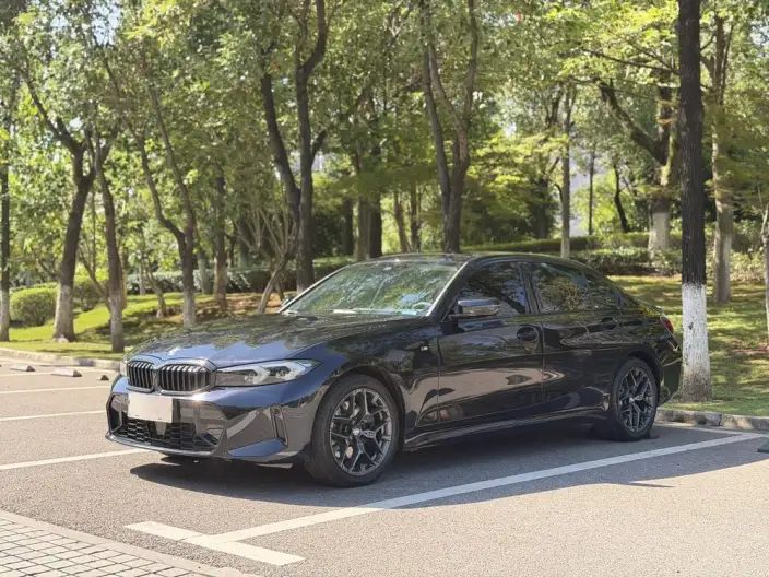 BMW 3 Series 2025 Model 330Li M Sports Night Set – фото 1