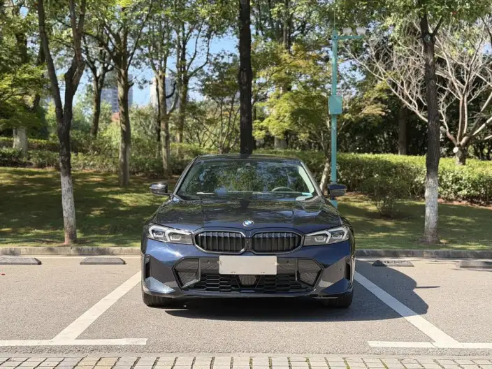 BMW 3 Series 2025 Model 330Li M Sports Night Set – фото 2