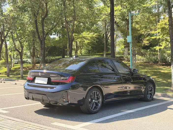BMW 3 Series 2025 Model 330Li M Sports Night Set – фото 6