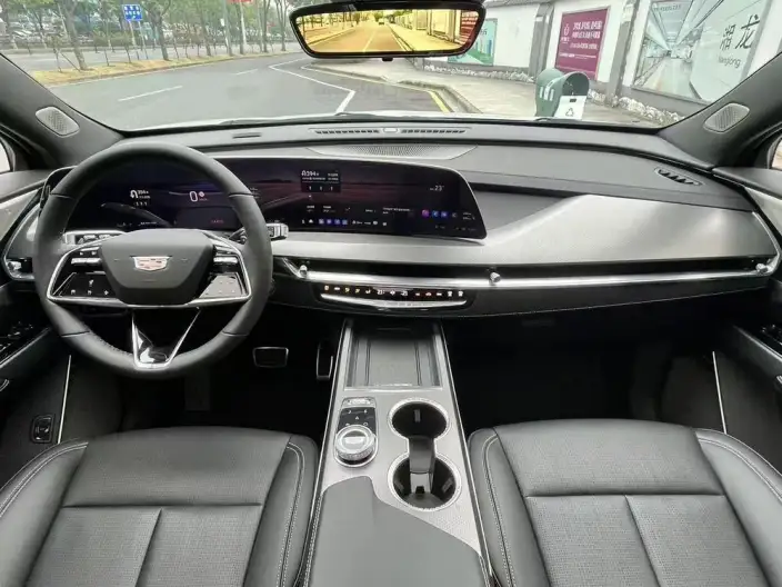 Cadillac XT5 2025 Model 28T 4WD Noble Model – фото 6