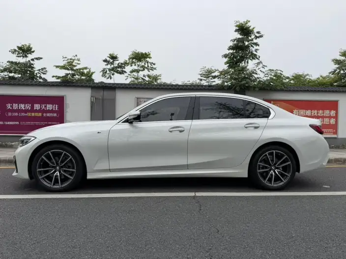 BMW 3 Series 2022 Model Facelift 320Li M Sports Set – фото 4
