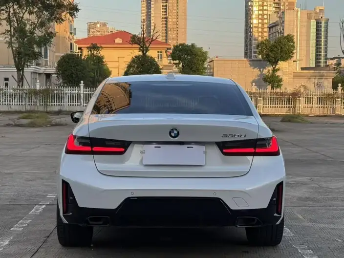 BMW 3 Series 2025 Model 330Li 50th Anniversary Limited edition – фото 5