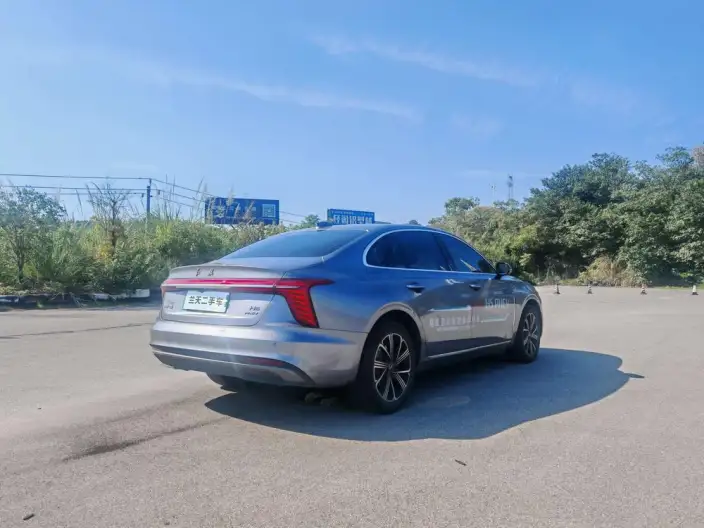 Hongqi H5 PHEV 2025 Model 170 Chao Hybrid Edition – фото 7