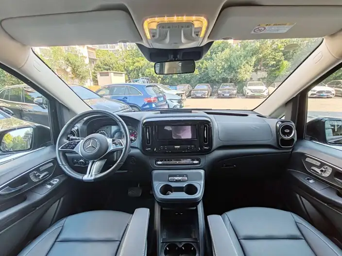 Viano 2024 Model 2.0T Business Edition 7 seat – фото 9