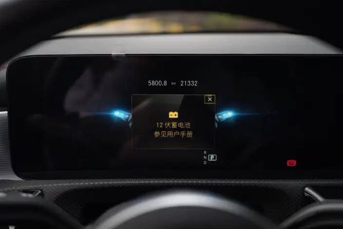 Mercedes-Benz A-Class AMG 2022 Model AMG A 35 L 4MATIC – фото 10