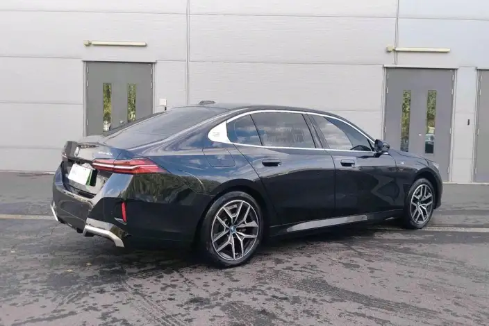 BMW i5 2025 Model eDrive40L M Sports Set – фото 5