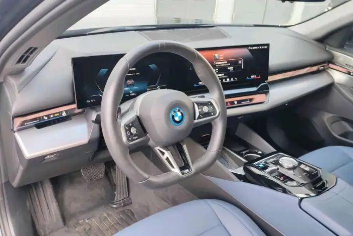BMW i5 2025 Model eDrive40L M Sports Set – фото 8