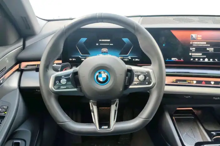 BMW i5 2025 Model eDrive40L M Sports Set – фото 10