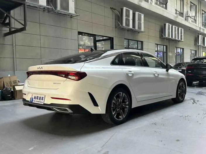 Kia K5 2025 Model 1.5T Premium Edition – фото 4