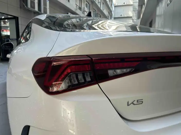 Kia K5 2025 Model 1.5T Premium Edition – фото 6