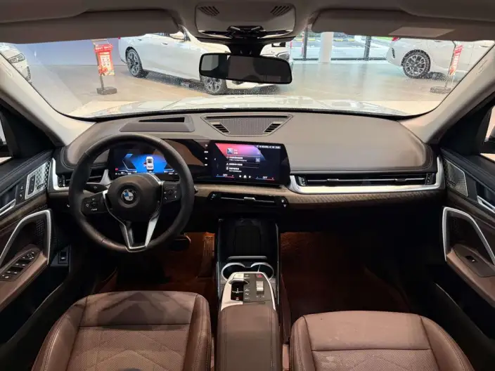 BMW X1 2023 Model xDrive25Li X Design Set – фото 9