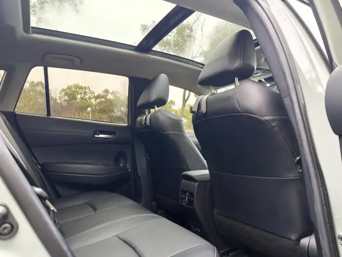 Toyota Corolla Cross 2022 Model 2.0L Ultimate Edition – фото 9