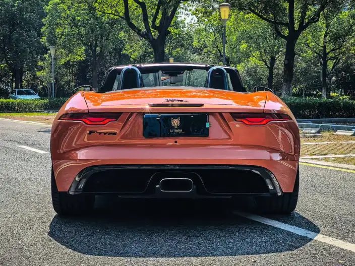 Jaguar F-TYPE 2023 Model P300 Convertible Edition R-DYNAMIC BLACK – фото 5