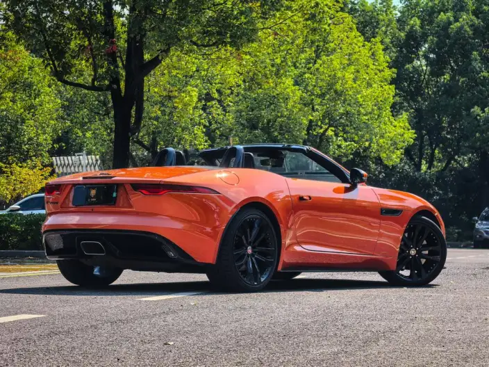 Jaguar F-TYPE 2023 Model P300 Convertible Edition R-DYNAMIC BLACK – фото 6