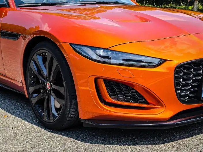 Jaguar F-TYPE 2023 Model P300 Convertible Edition R-DYNAMIC BLACK – фото 7