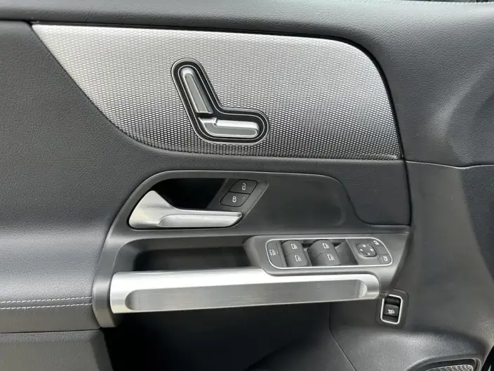 Mercedes-Benz GLB 2021 Model GLB 180 Dynamic Model – фото 10