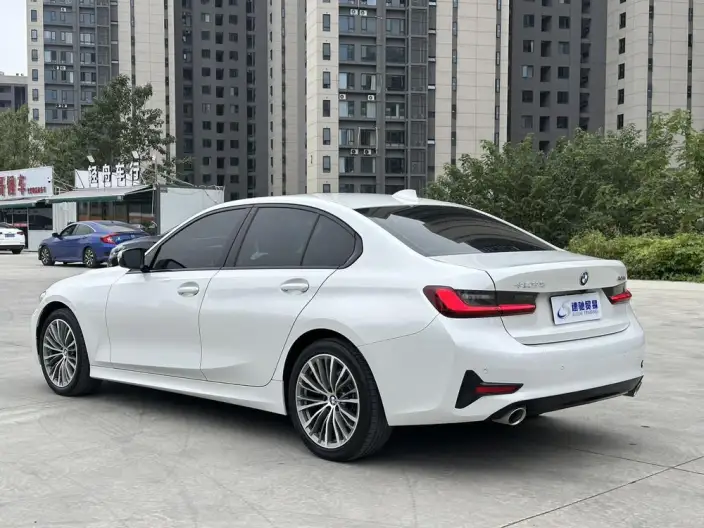 BMW 3 Series 2022 Model 320i Sports Set – фото 5