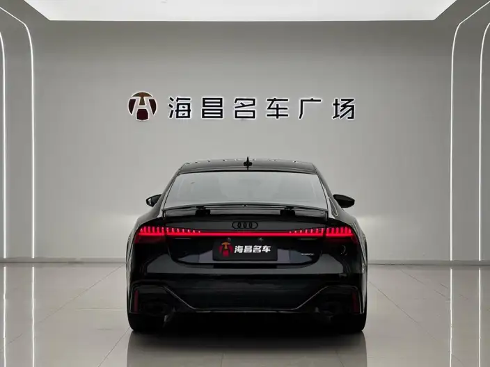 Audi A7 2024 Model 55 TFSI quattro Exclusive Model – фото 6