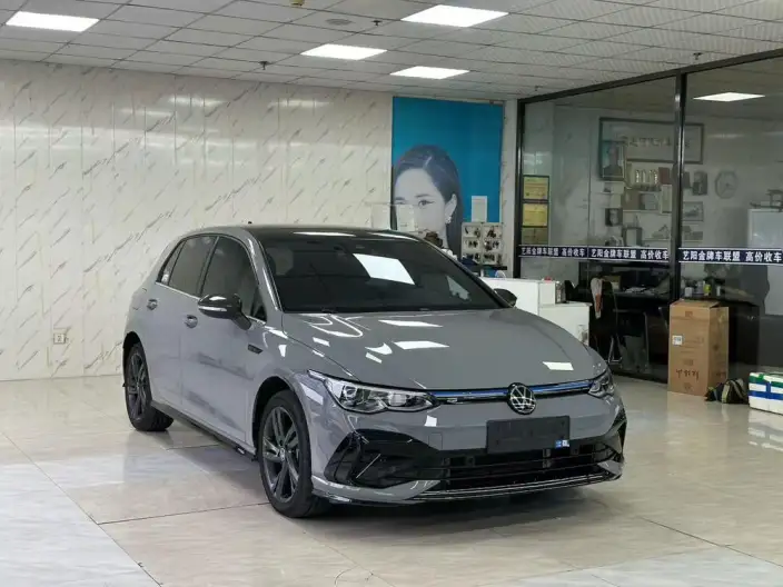 Volkswagen Golf 2024 Model 280TSI DSG R-Line 50 Legend Edition
