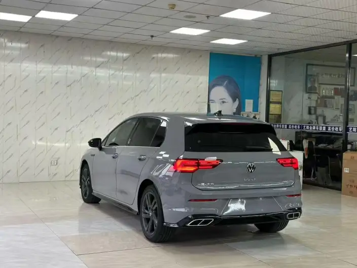 Volkswagen Golf 2024 Model 280TSI DSG R-Line 50 Legend Edition